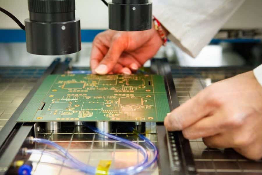 how to choose the right pcb manufacturer and supplier