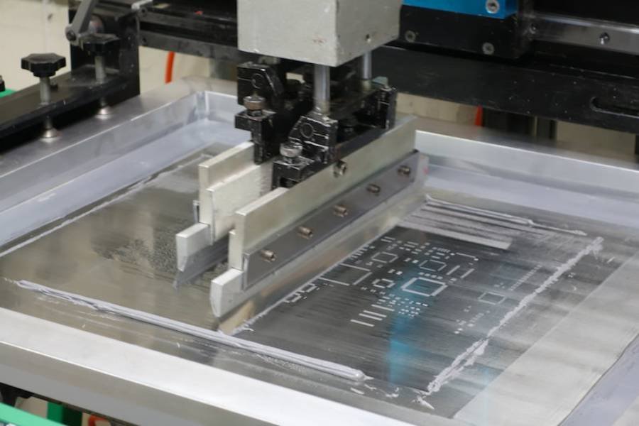 ultimate guide to smt stencils